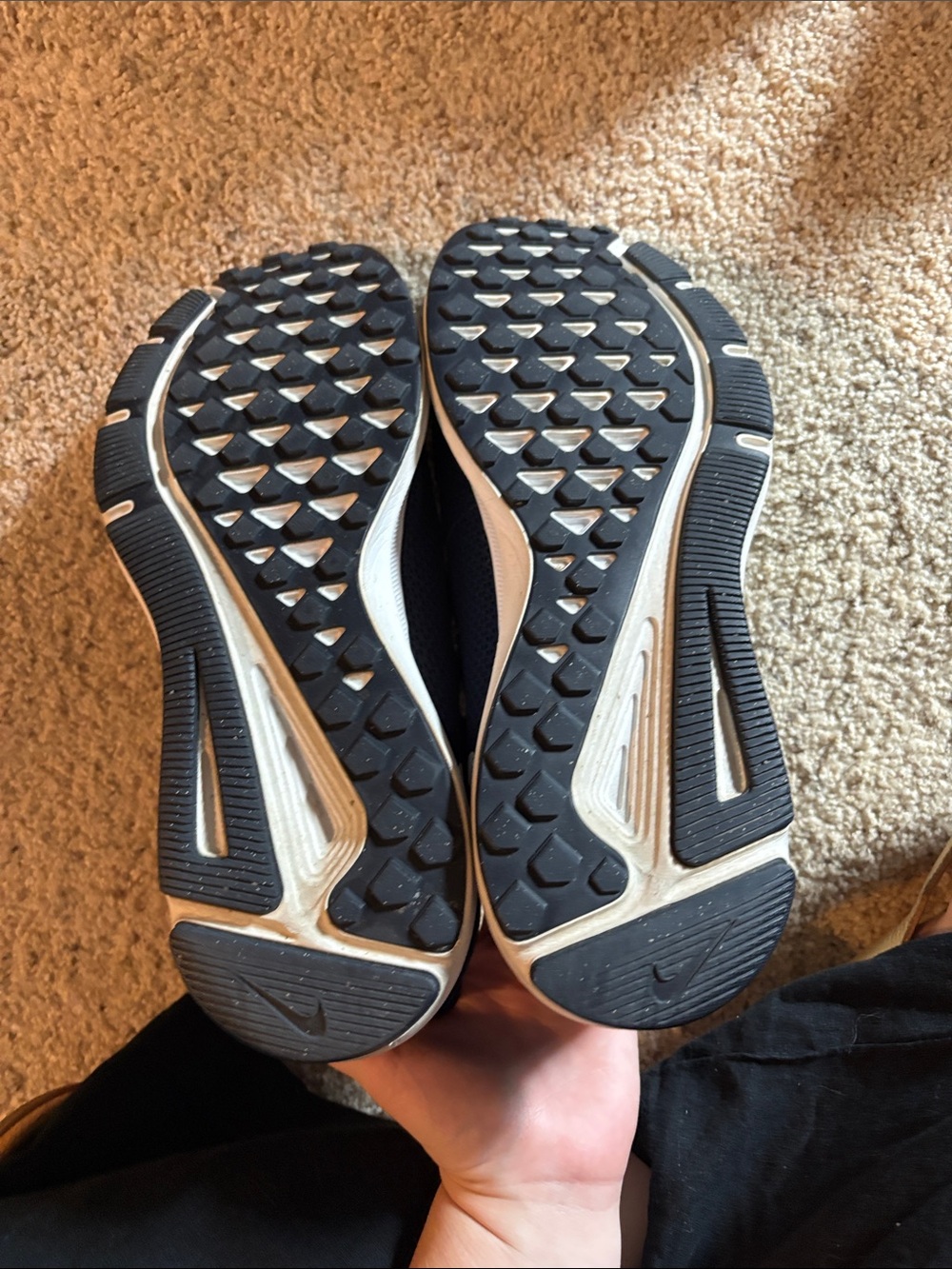 Nike Men’s Athletic Shoes - Navy and White - Picture 5 of 5